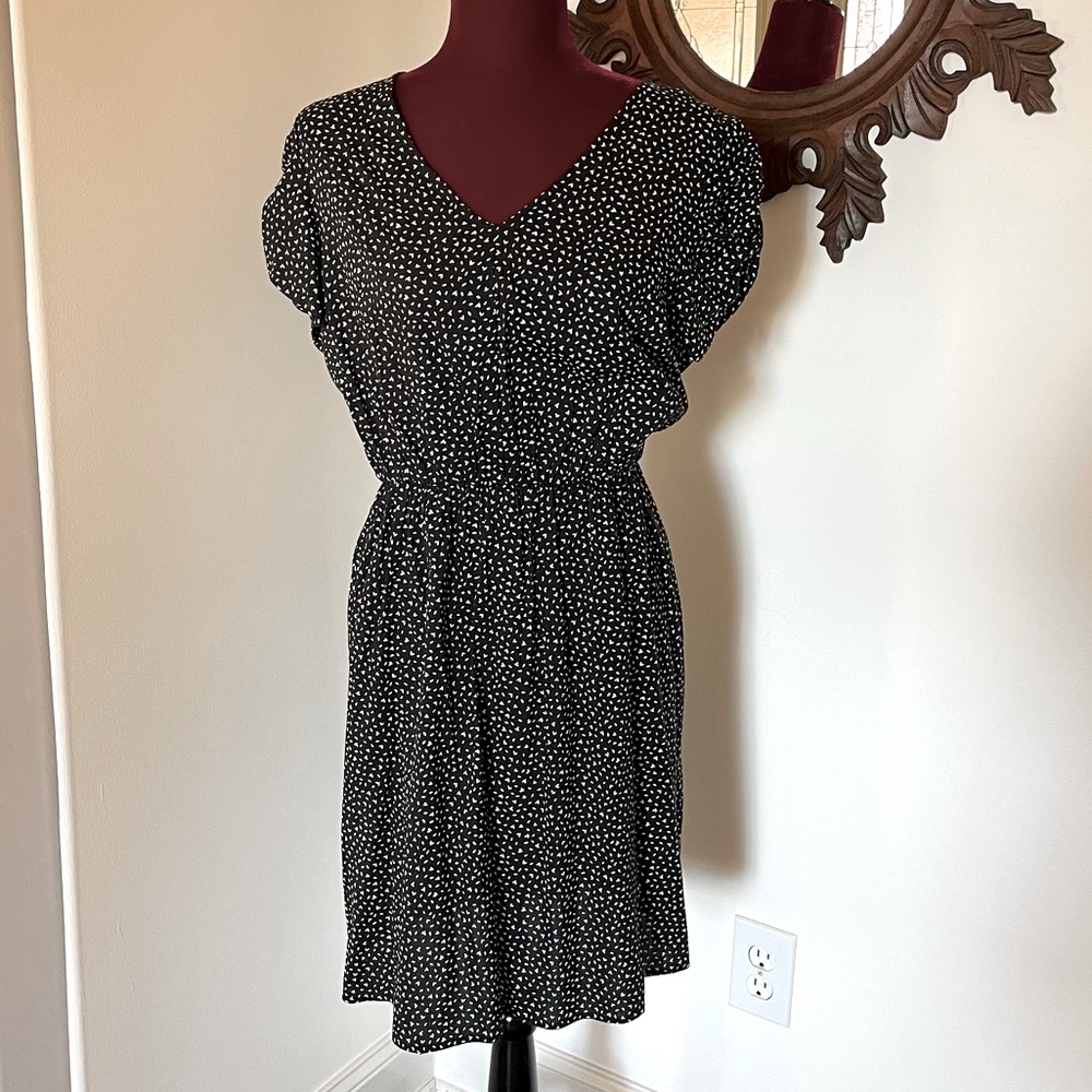 Banana Republic Black Floral Dress - NEW- Size M